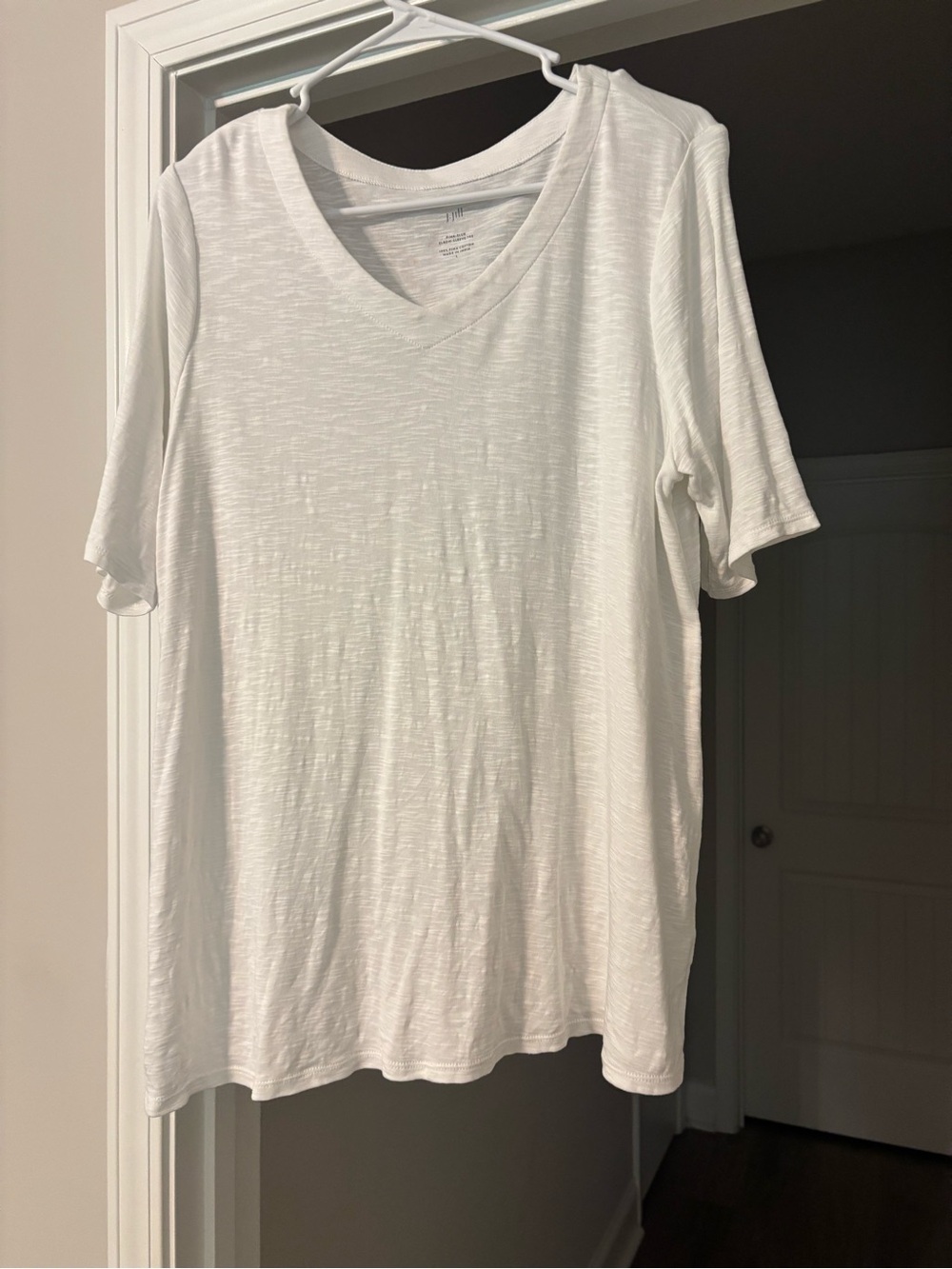 J. Jill White Short Sleeve V-Neck Tee